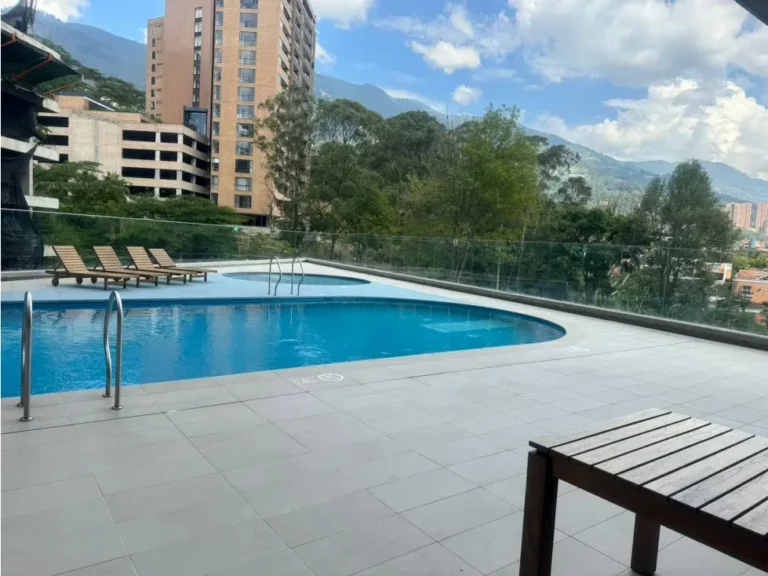 5f9cb8e9-4069-4c13-adf7-1e2a1a1d3cc4_21_False_d8d632f7-eabc-4731-9fbb-03b183320ec3